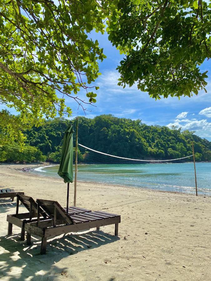 فندق Playa La Caleta Bataan مورونغ المظهر الخارجي الصورة